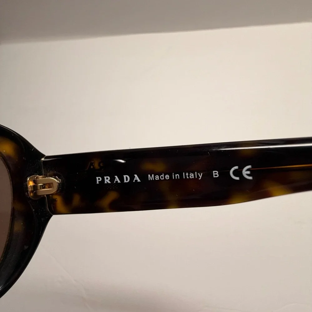 Prada sunglasses feature